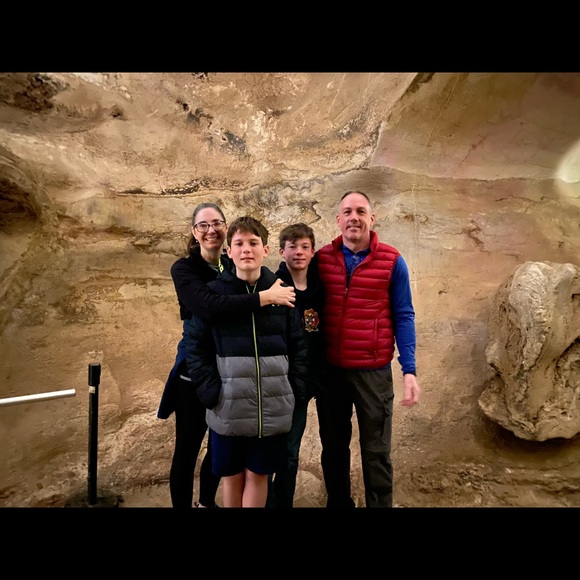 Meet your Posher, Heather - Picture 1 of 2